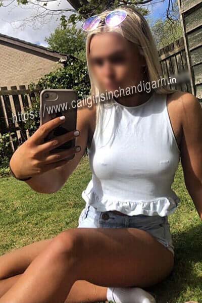 Udaipur VIP Escorts - Aliana Udaipur VIP Escort Aliana